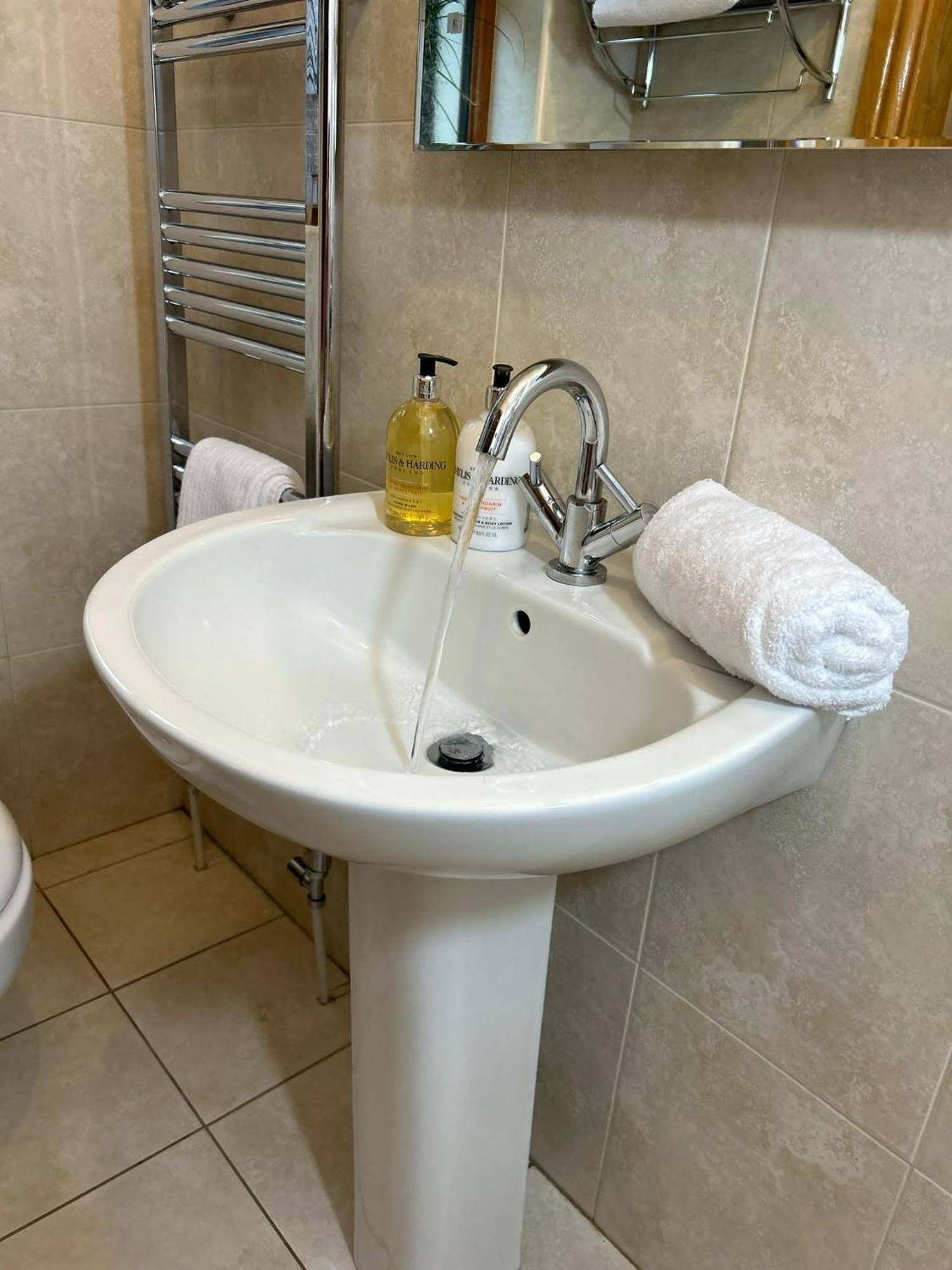 Dunhill Cottage B&B Χίλσμπορο Δωμάτιο φωτογραφία